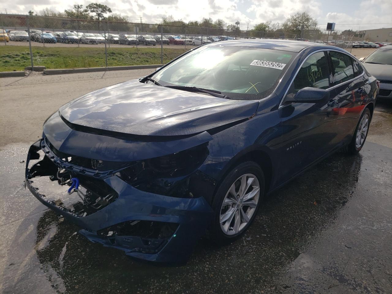 Photo 2 from auction – 2019 CHEVROLET MALIBU LT with VIN 1G1ZD5ST2KF134775