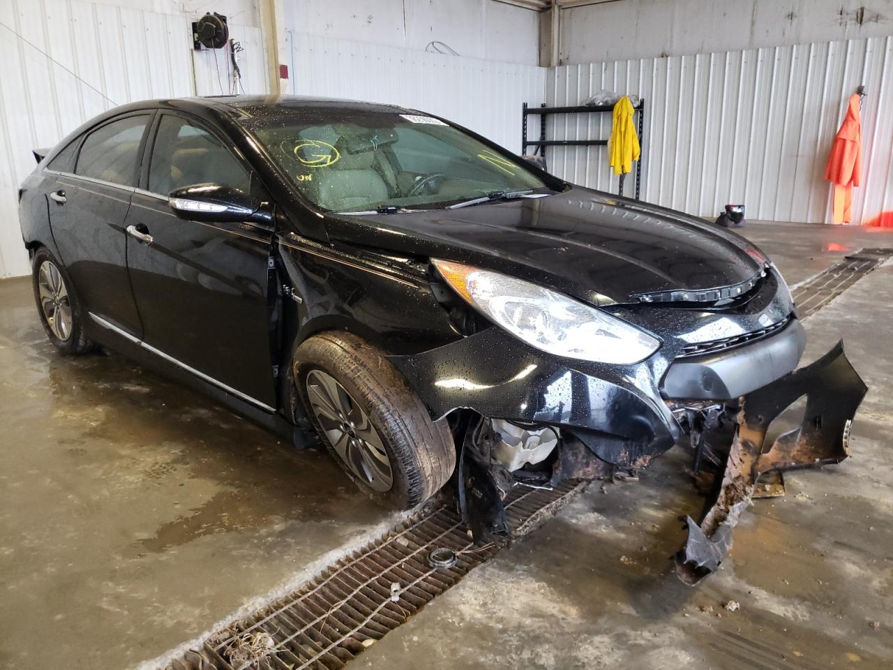 Photo 1 from auction – 2013 HYUNDAI SONATA HYB with VIN KMHEC4A40DA075511