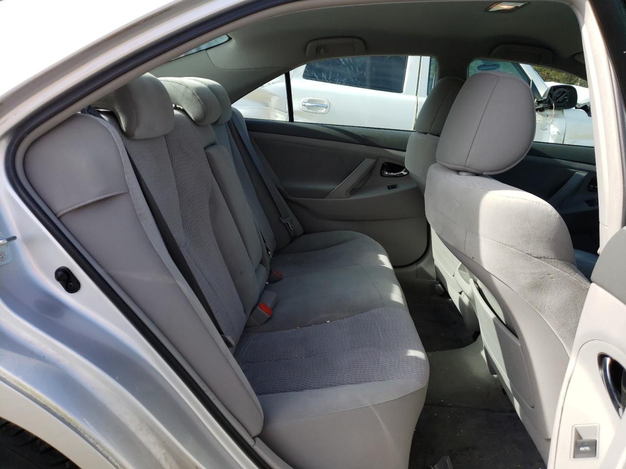 Photo 6 from auction – 2011 TOYOTA CAMRY BASE with VIN 4T1BF3EK9BU765346