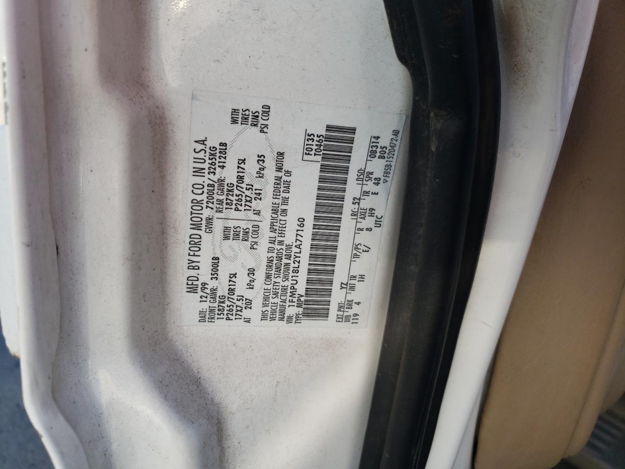 Photo 10 from auction – 2000 FORD EXPEDITION with VIN 1FMPU18L2YLA77160