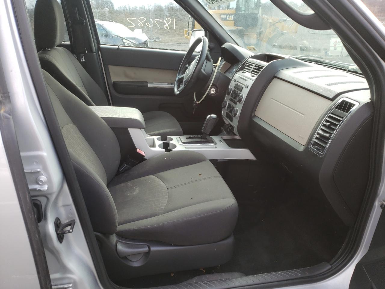 Photo 5 from auction – 2010 MERCURY MARINER with VIN 4M2CN8B71AKJ23233
