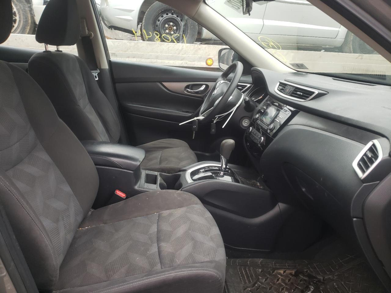 Photo 5 from auction – 2016 NISSAN ROGUE S with VIN KNMAT2MV0GP642927