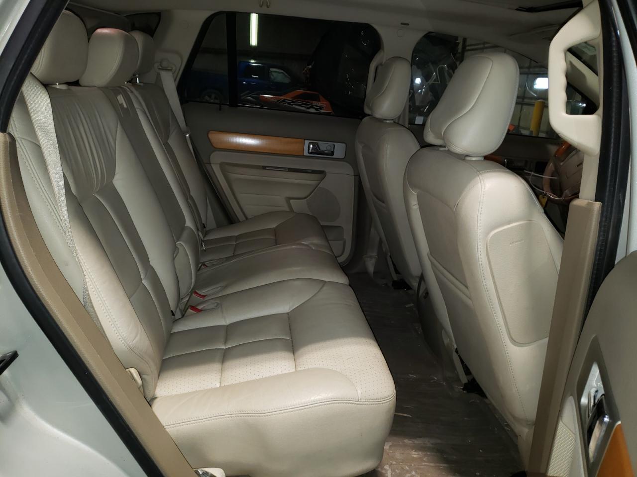 Photo 6 from auction – 2007 LINCOLN MKX with VIN 2LMDU88C07BJ02040