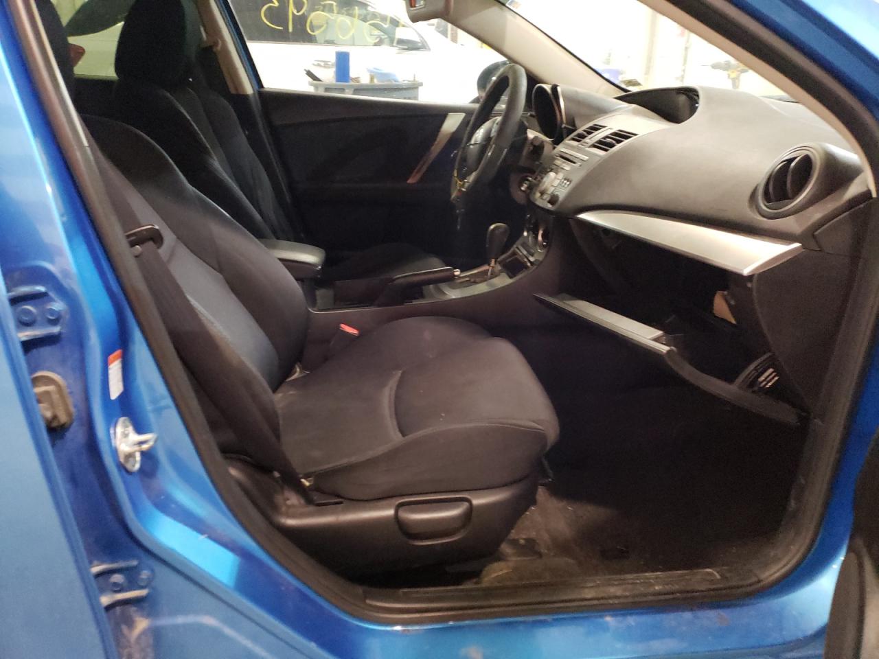 Photo 5 from auction – 2010 MAZDA 3 S with VIN JM1BL1H61A1336976