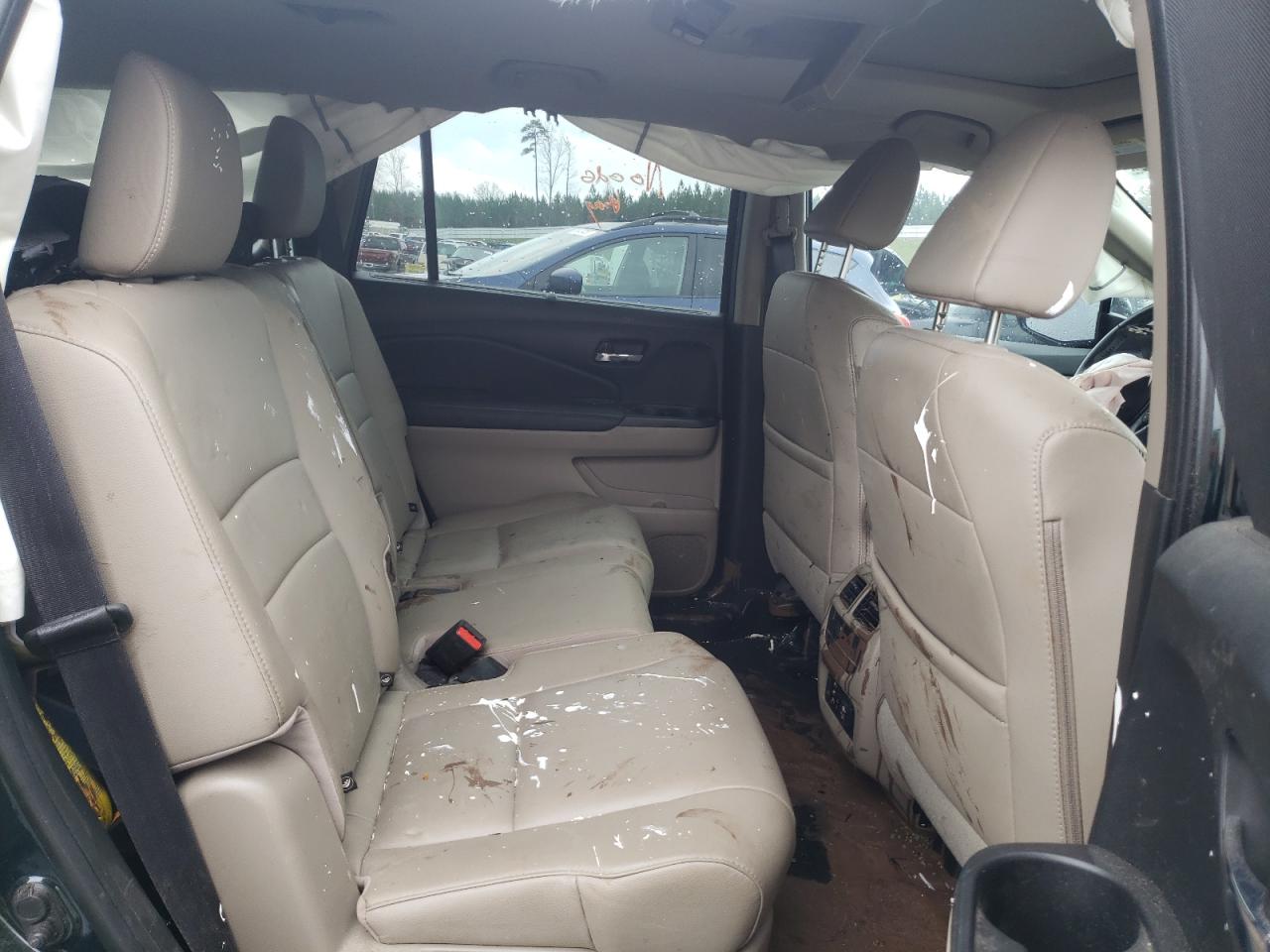 Photo 6 from auction – 2016 HONDA PILOT TOUR with VIN 5FNYF5H90GB051964