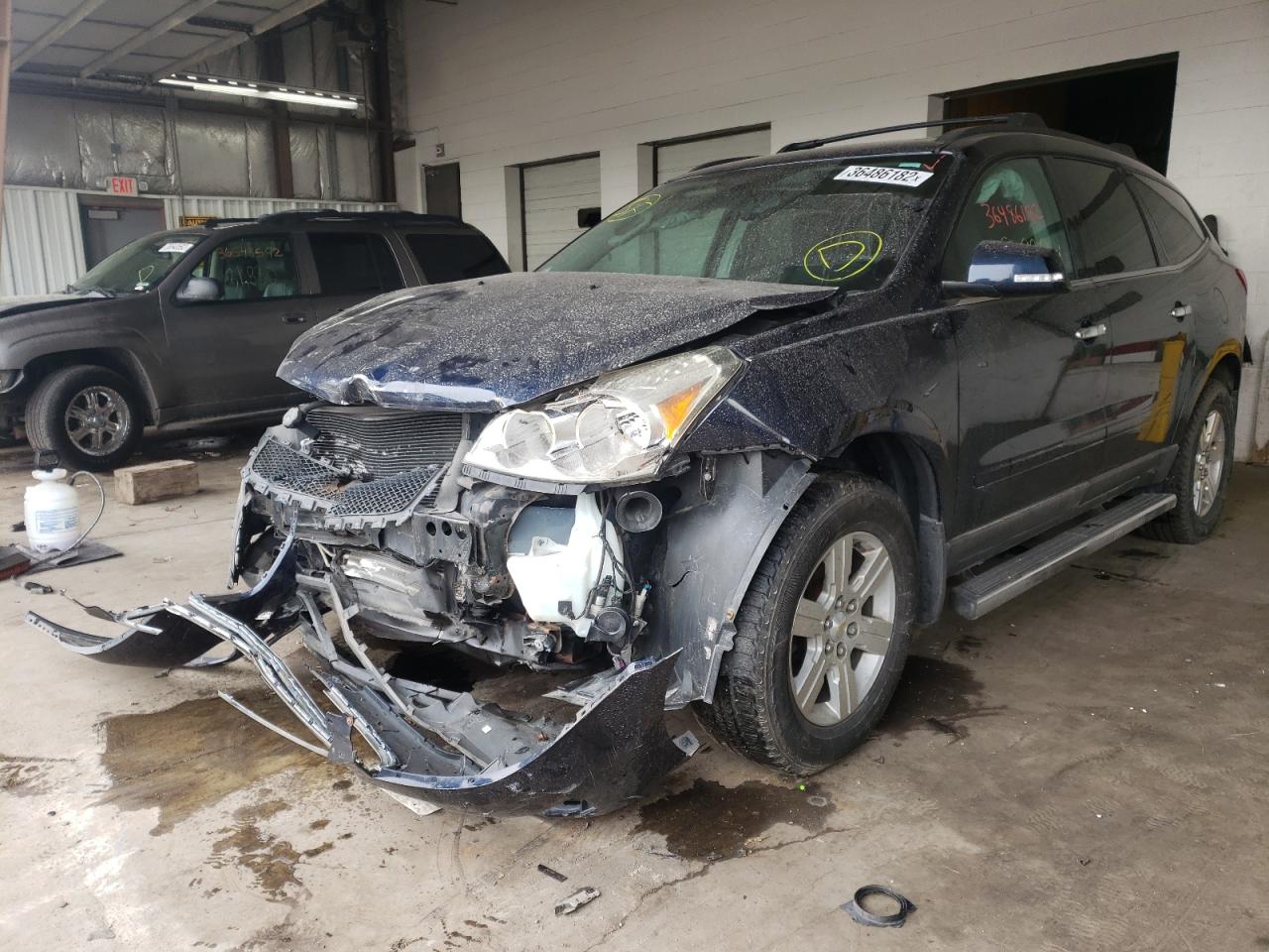 Photo 2 from auction – 2011 CHEVROLET TRAVERSE L with VIN 1GNKRGED4BJ134615
