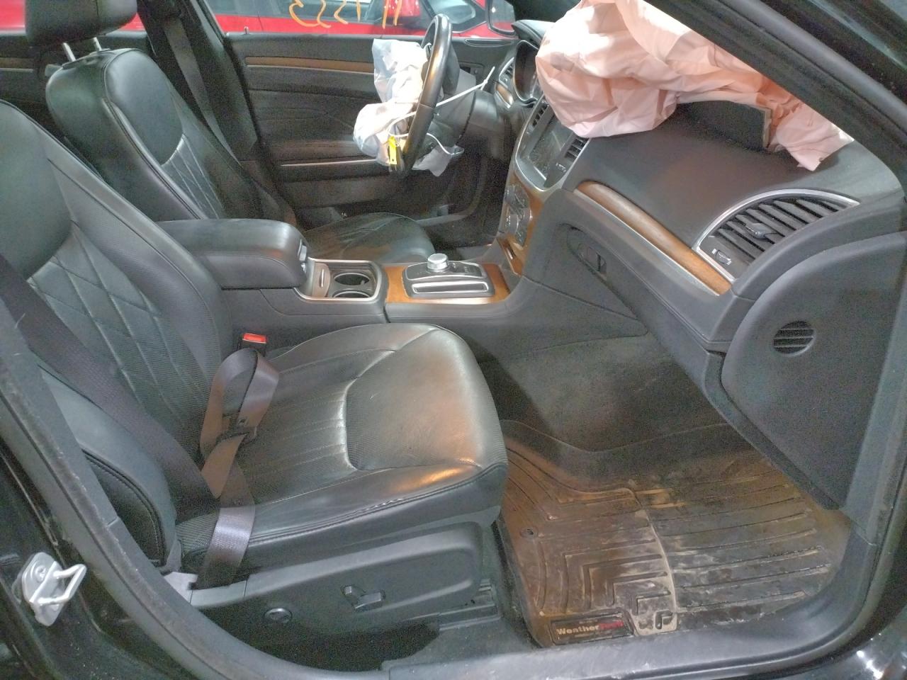 Photo 5 from auction – 2015 CHRYSLER 300C PLATI with VIN 2C3CCASG0FH860364