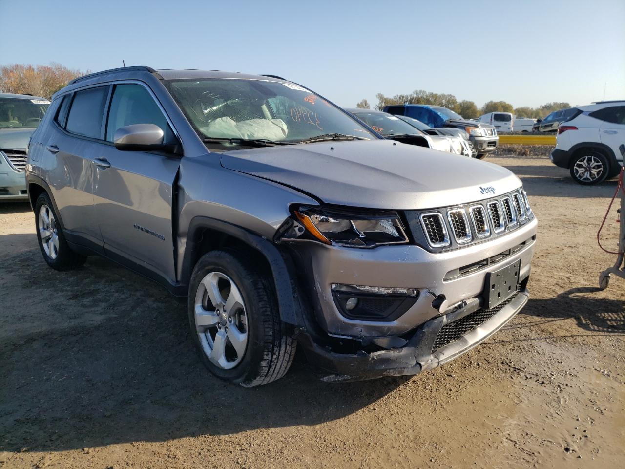 JEEP COMPASS LA 2017 with VIN 3C4NJCBB6HT647794 - Photo from auction