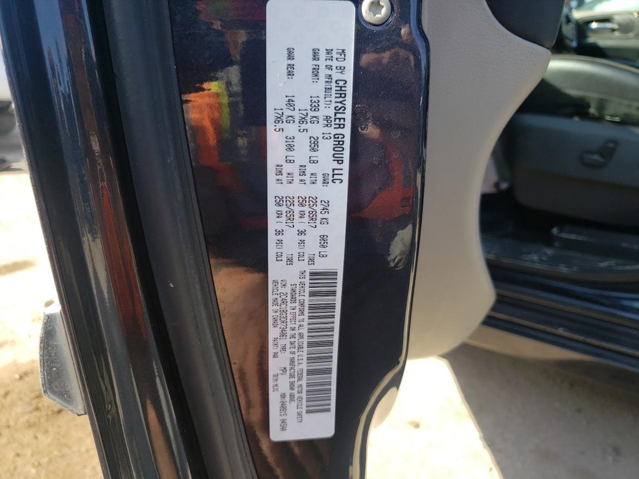 Photo 10 from auction – 2013 CHRYSLER TOWN & COU with VIN 2C4RC1BG3DR734061