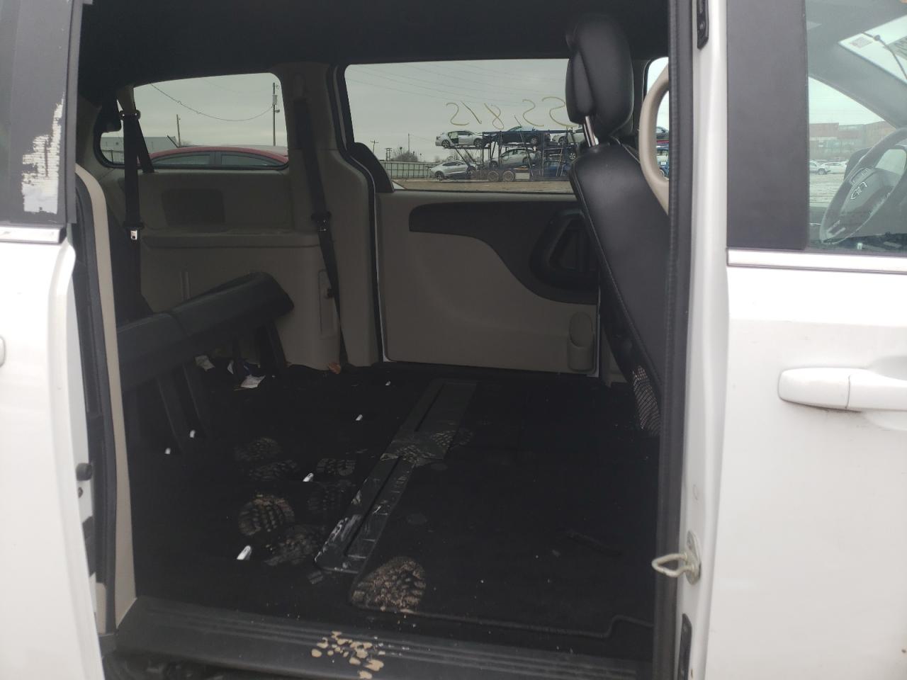 Photo 6 from auction – 2019 DODGE GRAND CARA with VIN 2C4RDGCG6KR672019