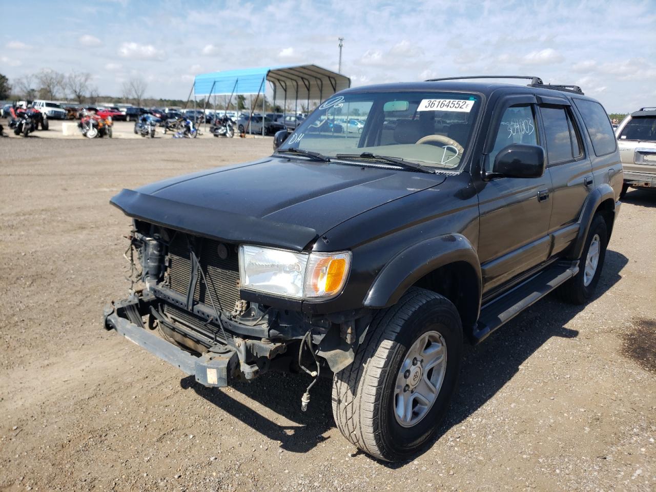 Photo 2 from auction – 2000 TOYOTA 4RUNNER LI with VIN JT3GN87R4Y0155587