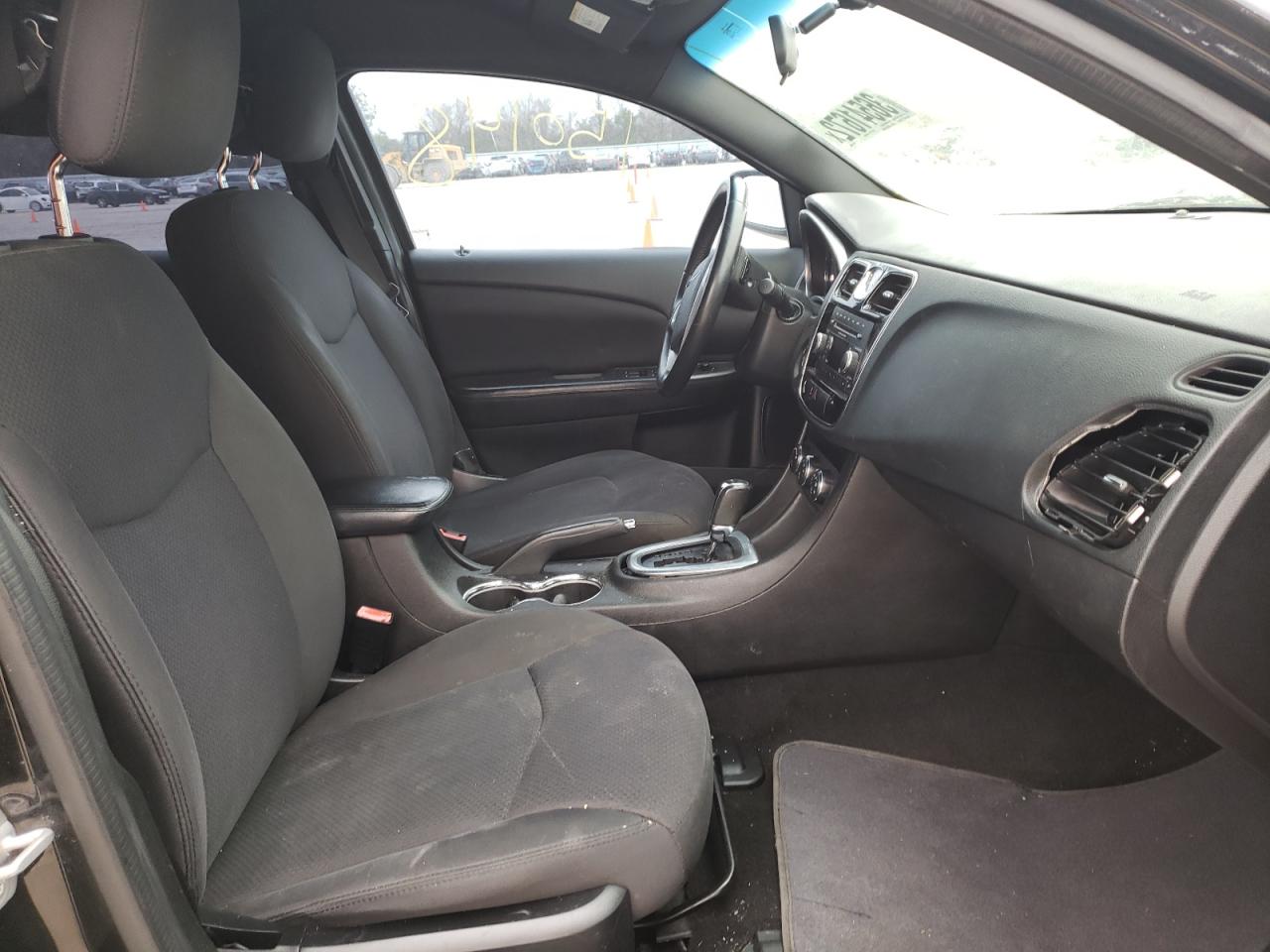 Photo 5 from auction – 2013 CHRYSLER 200 TOURIN with VIN 1C3CCBBB1DN764080
