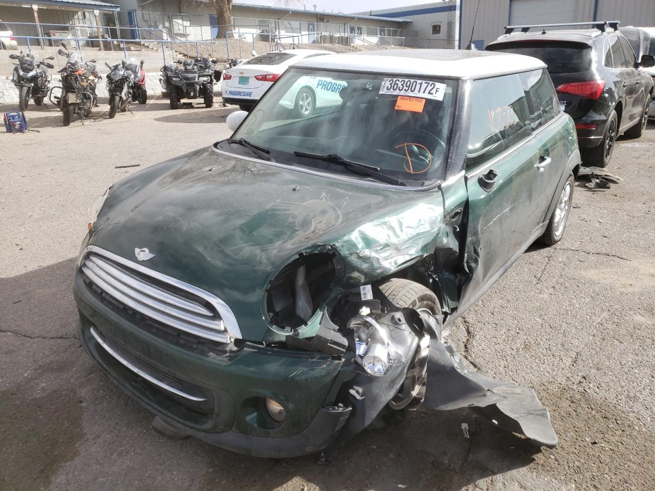 Photo 2 from auction – 2011 MINI COOPER with VIN WMWSU3C53BT251924