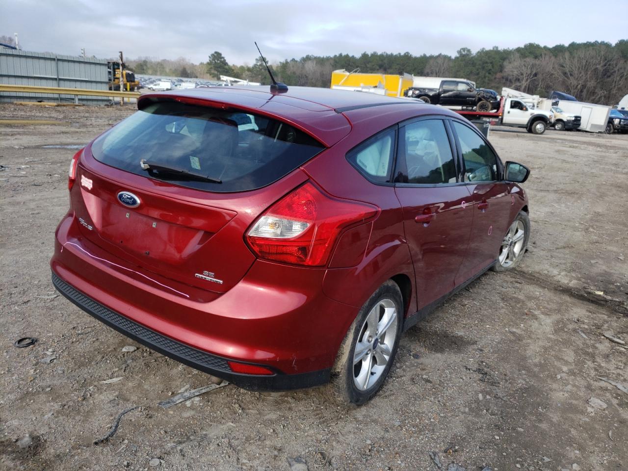 Photo 4 from auction – 2014 FORD FOCUS SE with VIN 1FADP3K29EL302945