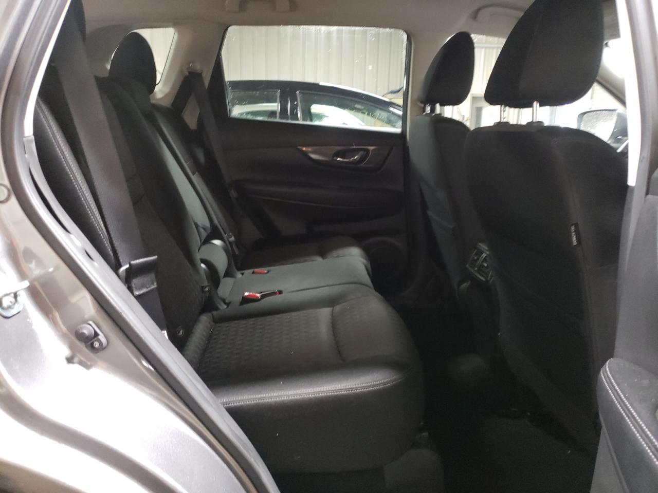 Photo 6 from auction – 2018 NISSAN ROGUE S with VIN JN8AT2MV4JW330076