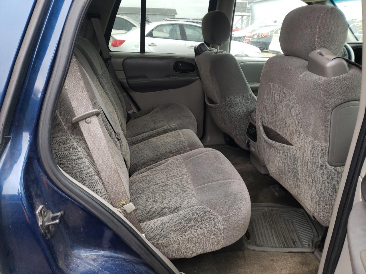 Photo 6 from auction – 2002 CHEVROLET TRAILBLAZE with VIN 1GNDT13S622509732