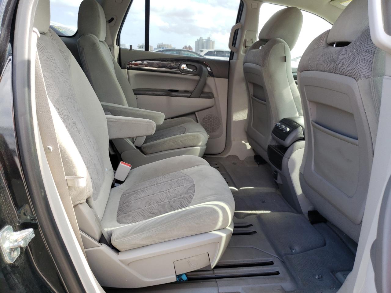 Photo 6 from auction – 2014 BUICK ENCLAVE with VIN 5GAKVAKD1EJ154154