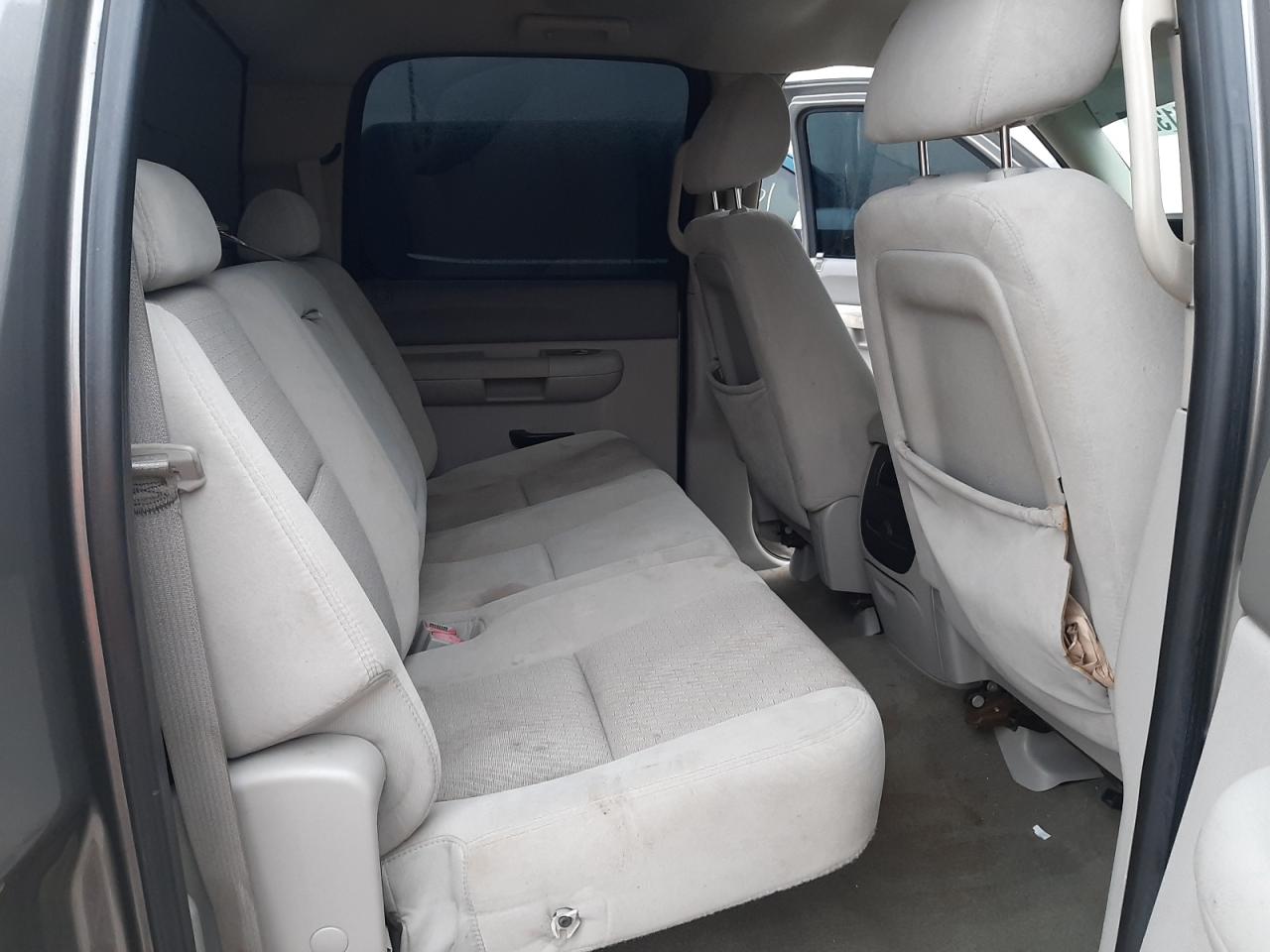 Photo 6 from auction – 2008 GMC SIERRA C25 with VIN 1GTHC23608F107127