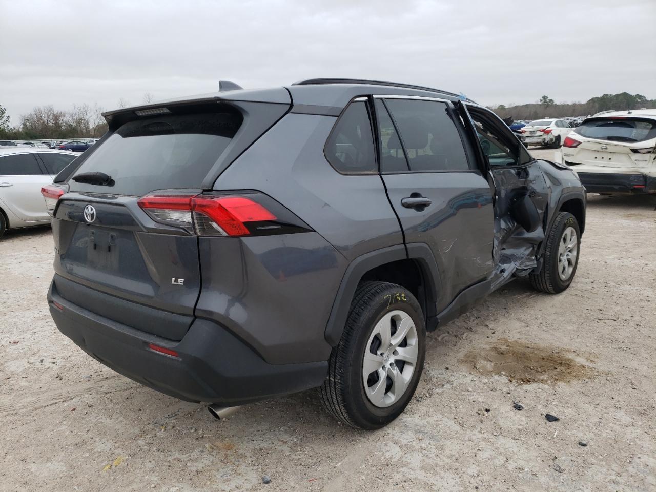Photo 4 from auction – 2019 TOYOTA RAV4 LE with VIN 2T3H1RFV4KC032442
