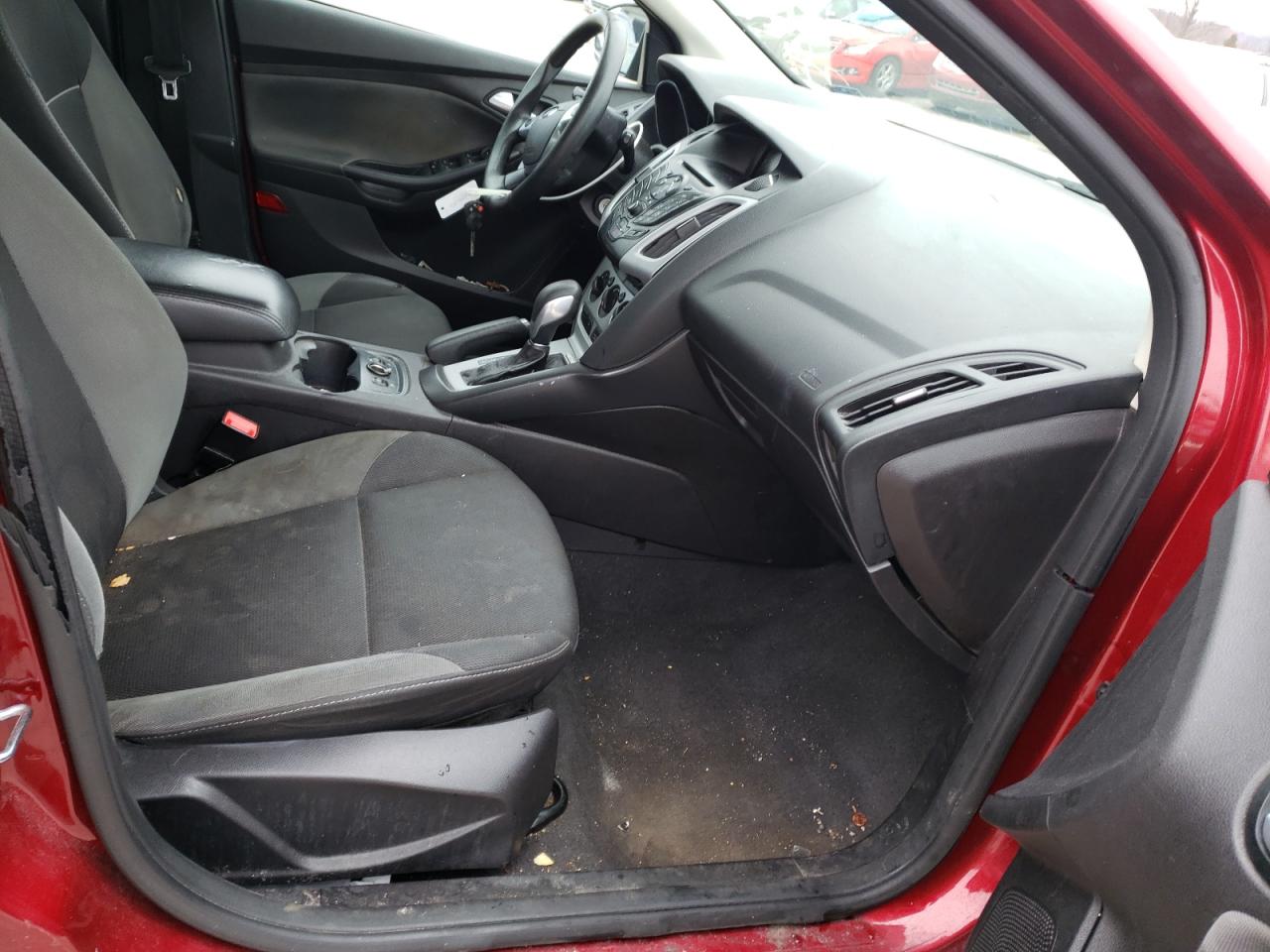 Photo 5 from auction – 2014 FORD FOCUS SE with VIN 1FADP3K27EL449961