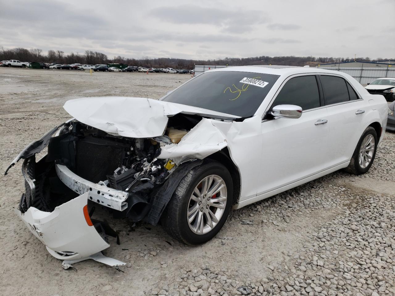 Photo 2 from auction – 2017 CHRYSLER 300C with VIN 2C3CCAEG4HH610091