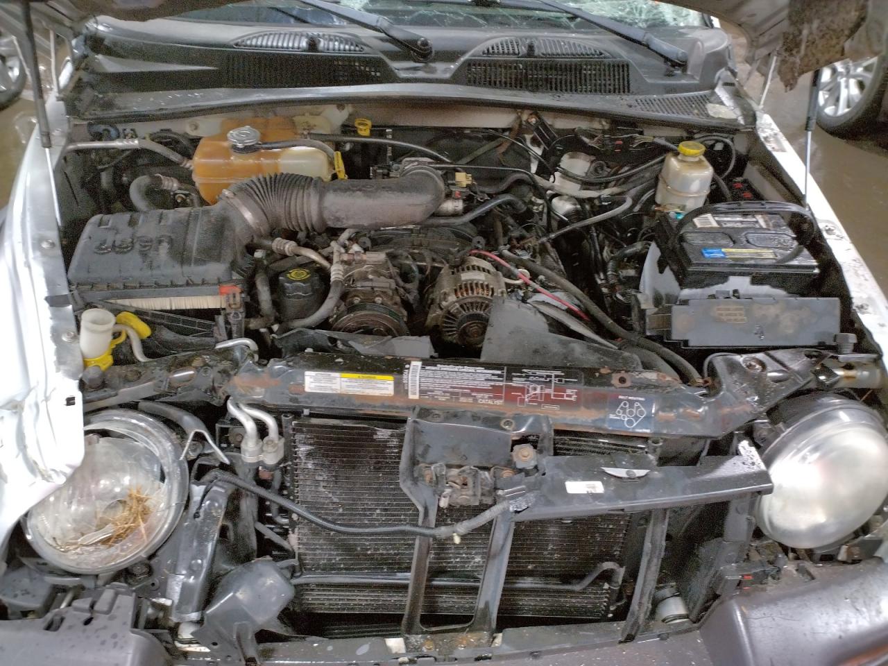 Photo 7 from auction – 2004 JEEP LIBERTY SP with VIN 1J4GL48K34W183233