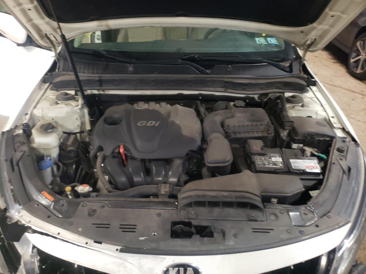 Photo 7 from auction – 2015 KIA OPTIMA LX with VIN KNAGM4A79F5582131