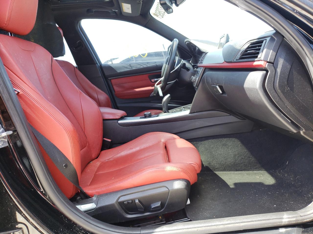 Photo 5 from auction – 2015 BMW 328 I with VIN WBA3A5G50FNS87695