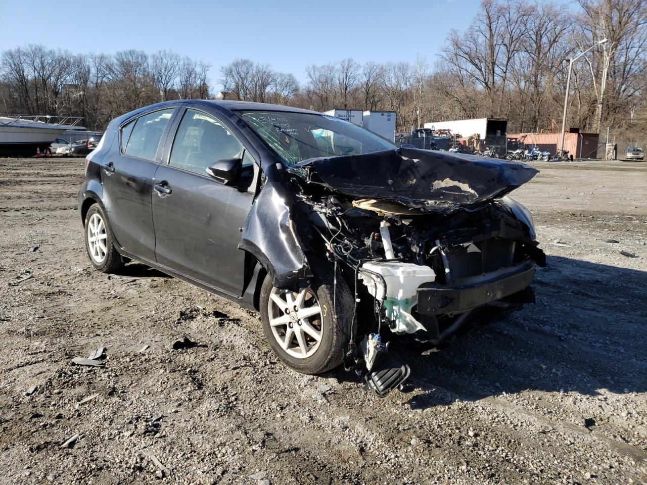 Photo 9 from auction – 2014 TOYOTA PRIUS C with VIN JTDKDTB34E1078756