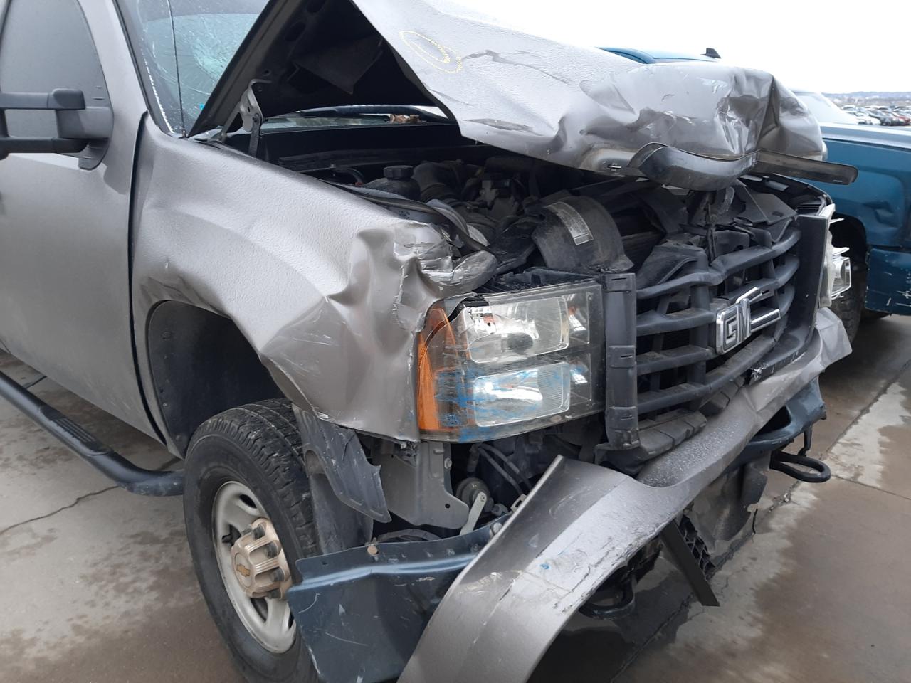 Photo 9 from auction – 2008 GMC SIERRA C25 with VIN 1GTHC23608F107127