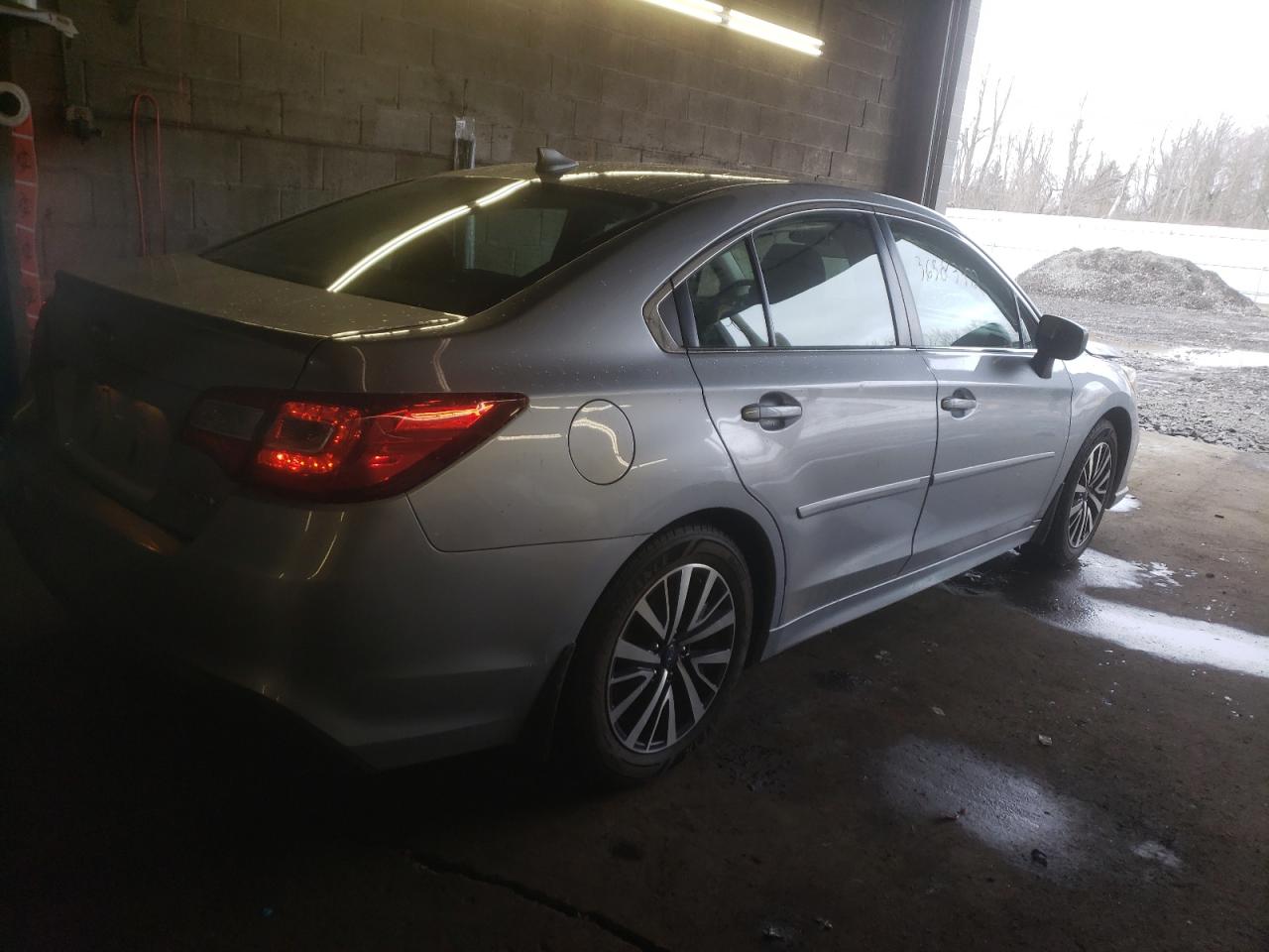 Photo 4 from auction – 2019 SUBARU LEGACY 2.5 with VIN 4S3BNAF6XK3041099