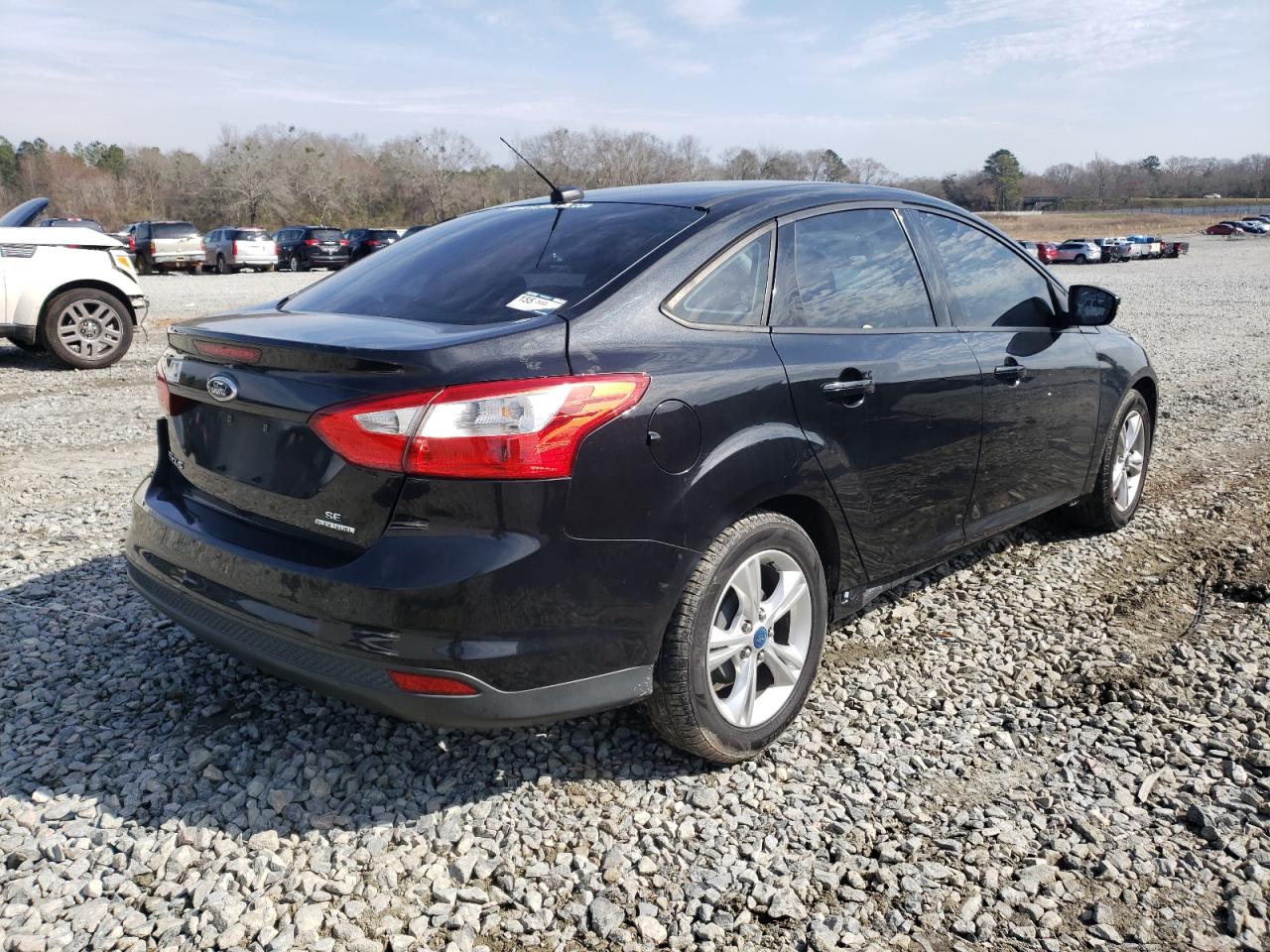 Photo 4 from auction – 2013 FORD FOCUS SE with VIN 1FADP3F20DL368714
