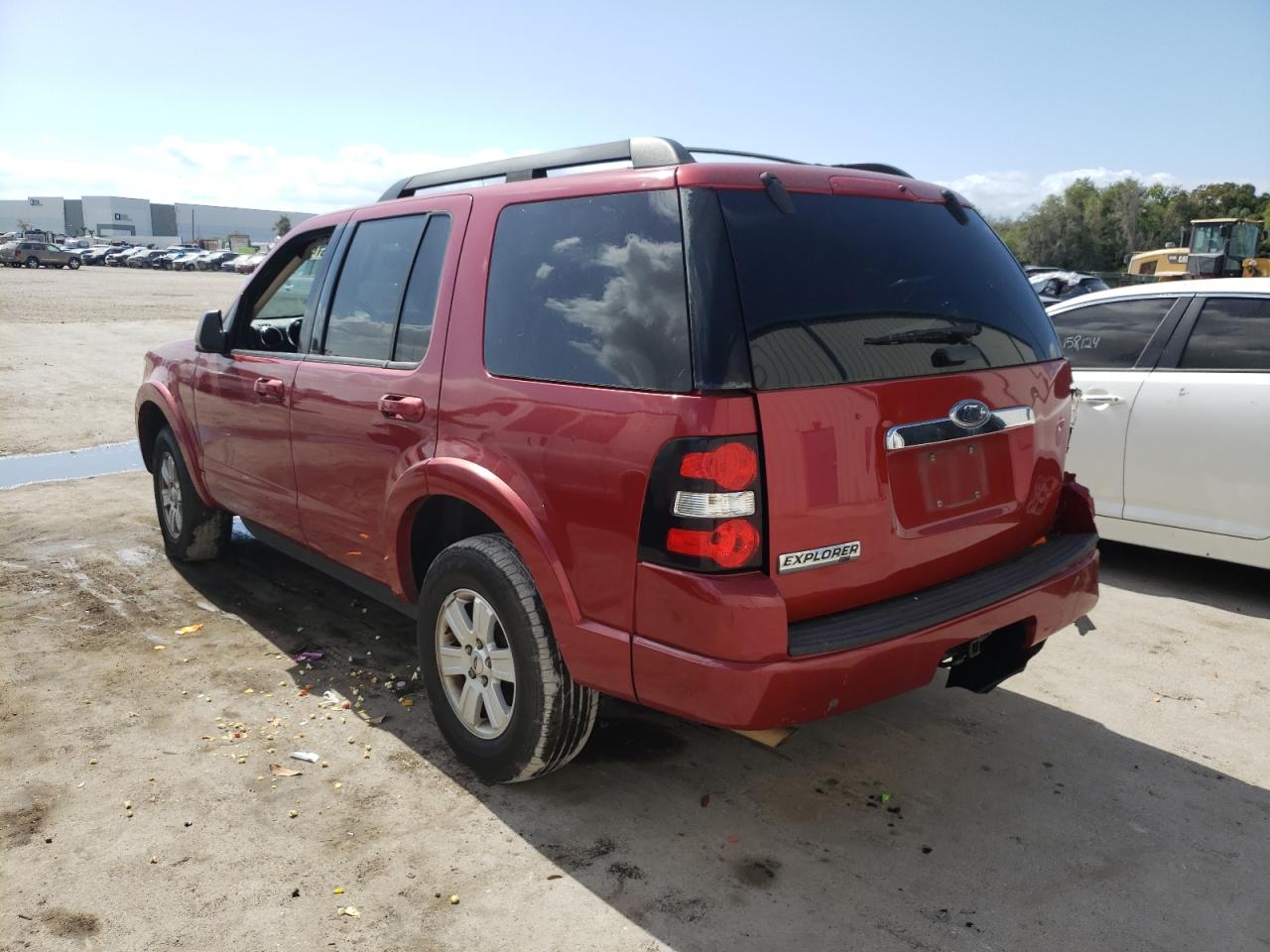 Photo 3 from auction – 2010 FORD EXPLORER X with VIN 1FMEU6DE6AUA13196