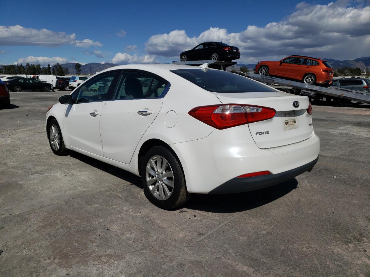 Photo 3 from auction – 2014 KIA FORTE EX with VIN KNAFX4A86E5234250