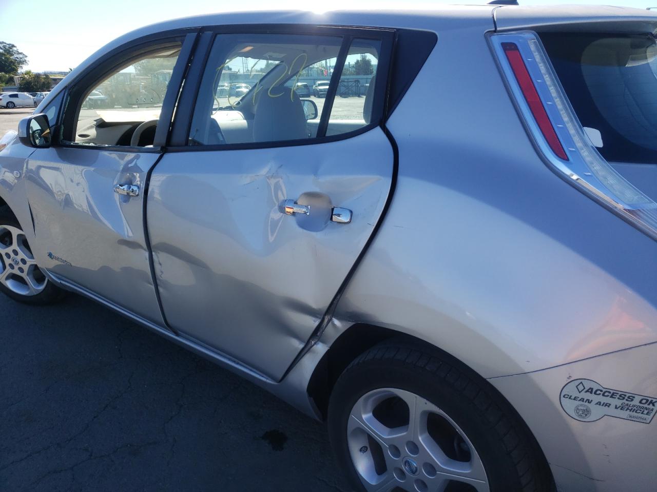 Photo 9 from auction – 2011 NISSAN LEAF SV with VIN JN1AZ0CP1BT002041