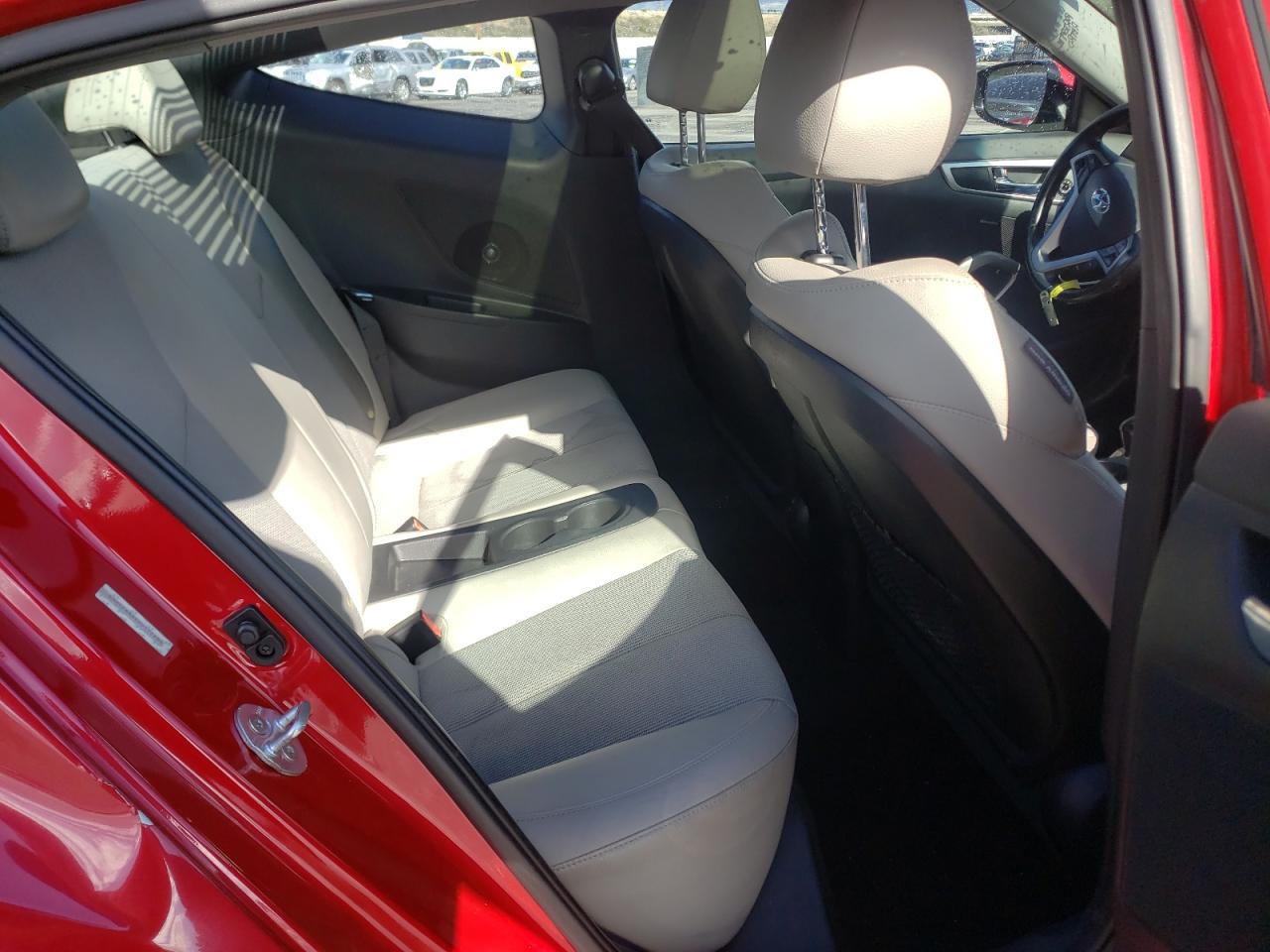 Photo 6 from auction – 2013 HYUNDAI VELOSTER with VIN KMHTC6AD6DU172603