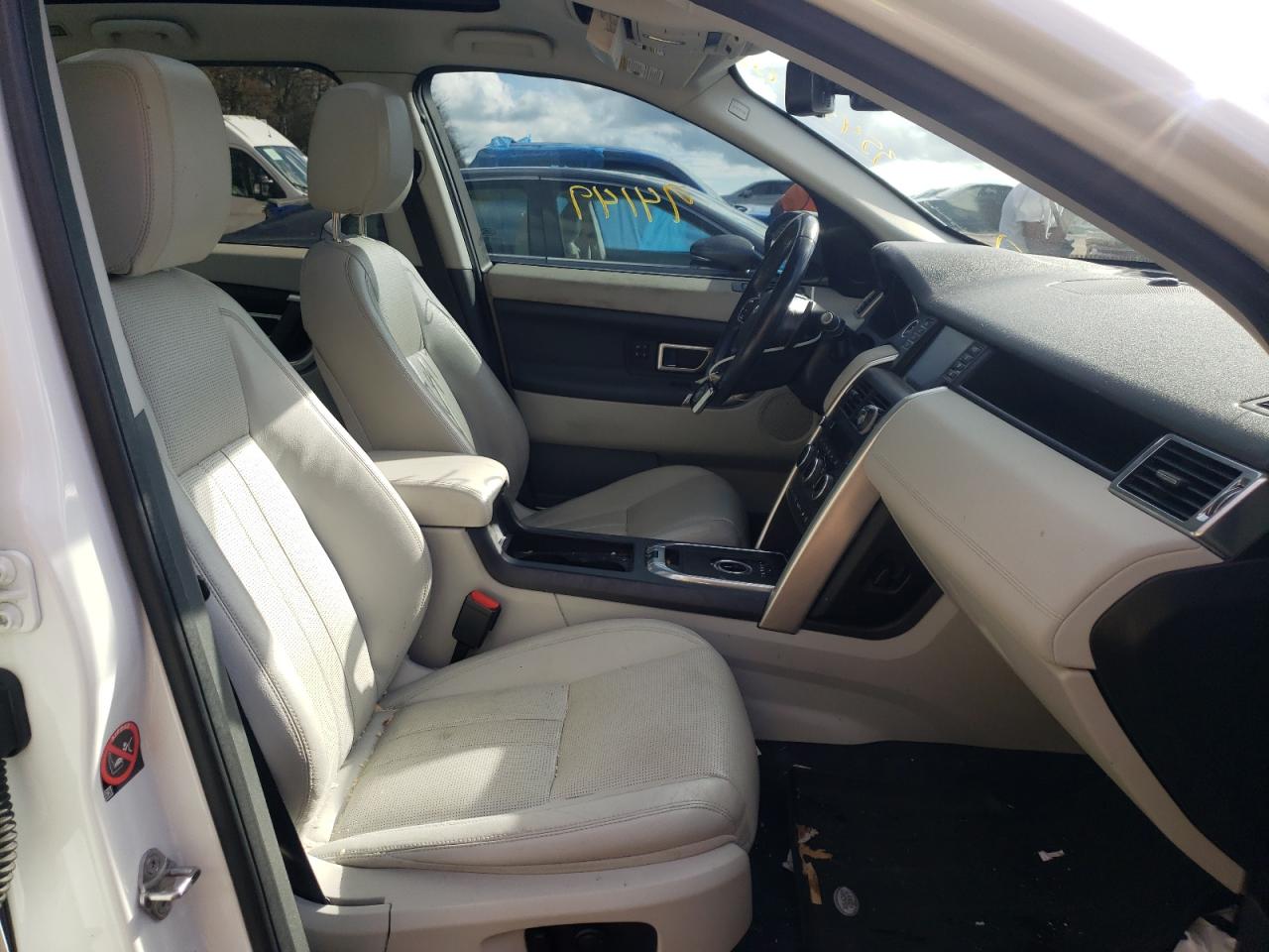 Photo 5 from auction – 2016 LAND ROVER DISCOVERY with VIN SALCR2BG8GH569952
