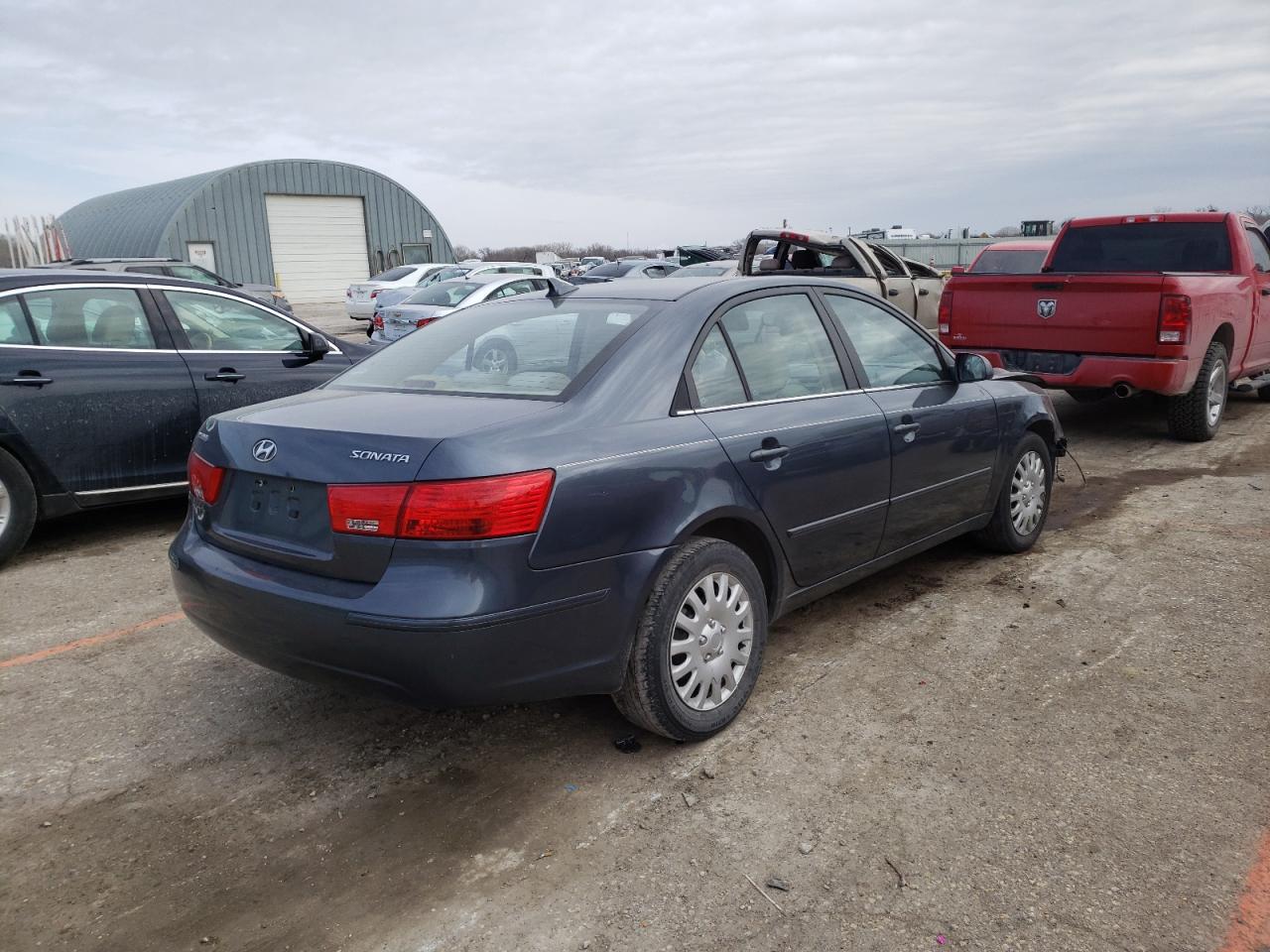 Photo 4 from auction – 2009 HYUNDAI SONATA GLS with VIN 5NPET46C19H416516