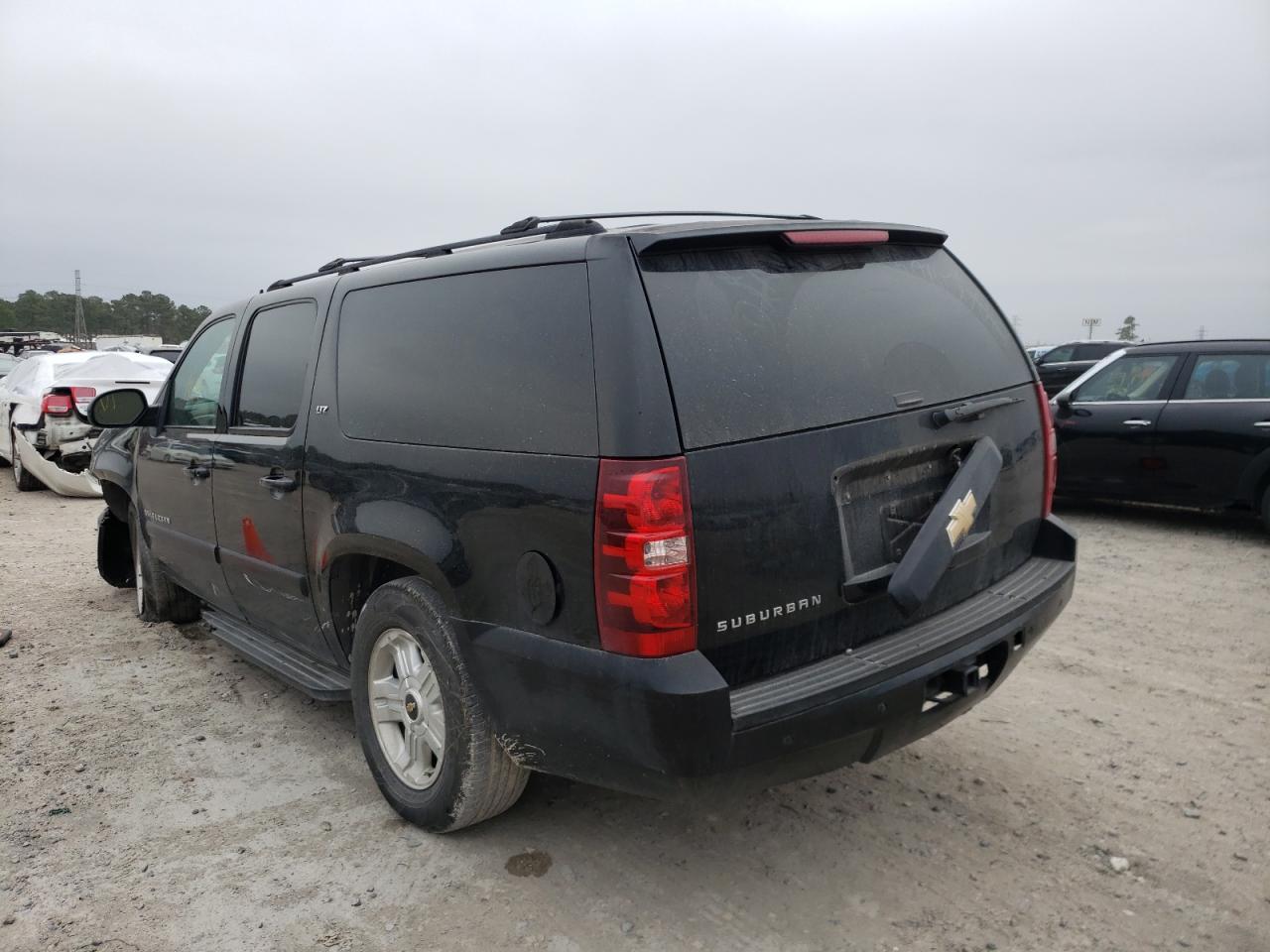 Photo 3 from auction – 2007 CHEVROLET SUBURBAN C with VIN 1GNFC16037R183177