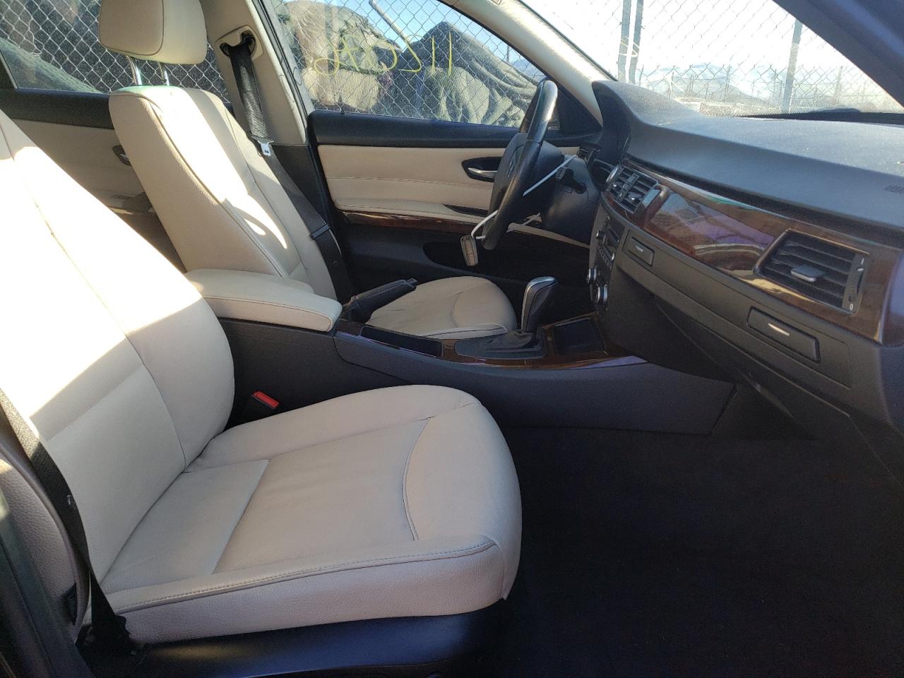 Photo 5 from auction – 2011 BMW 335 XI with VIN WBAPL5C54BA918001