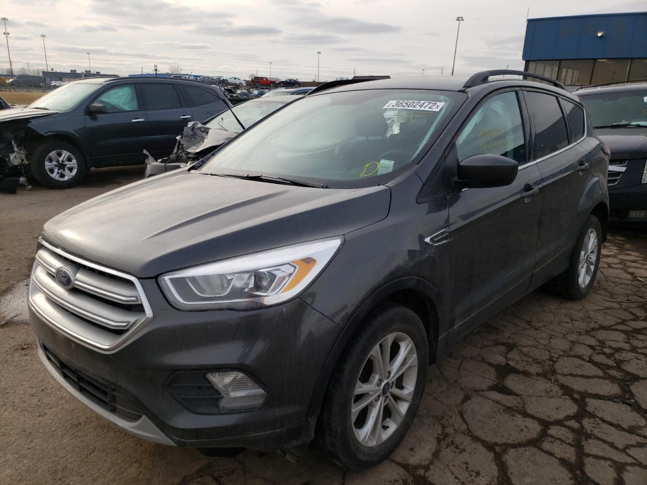 Photo 2 from auction – 2017 FORD ESCAPE SE with VIN 1FMCU0GD6HUC76287