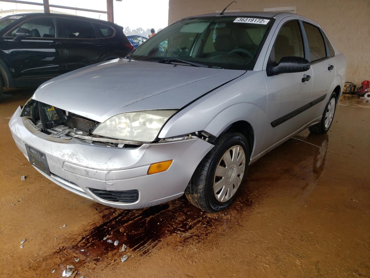 Photo 2 from auction – 2006 FORD FOCUS ZX4 with VIN 1FAFP34N16W180940