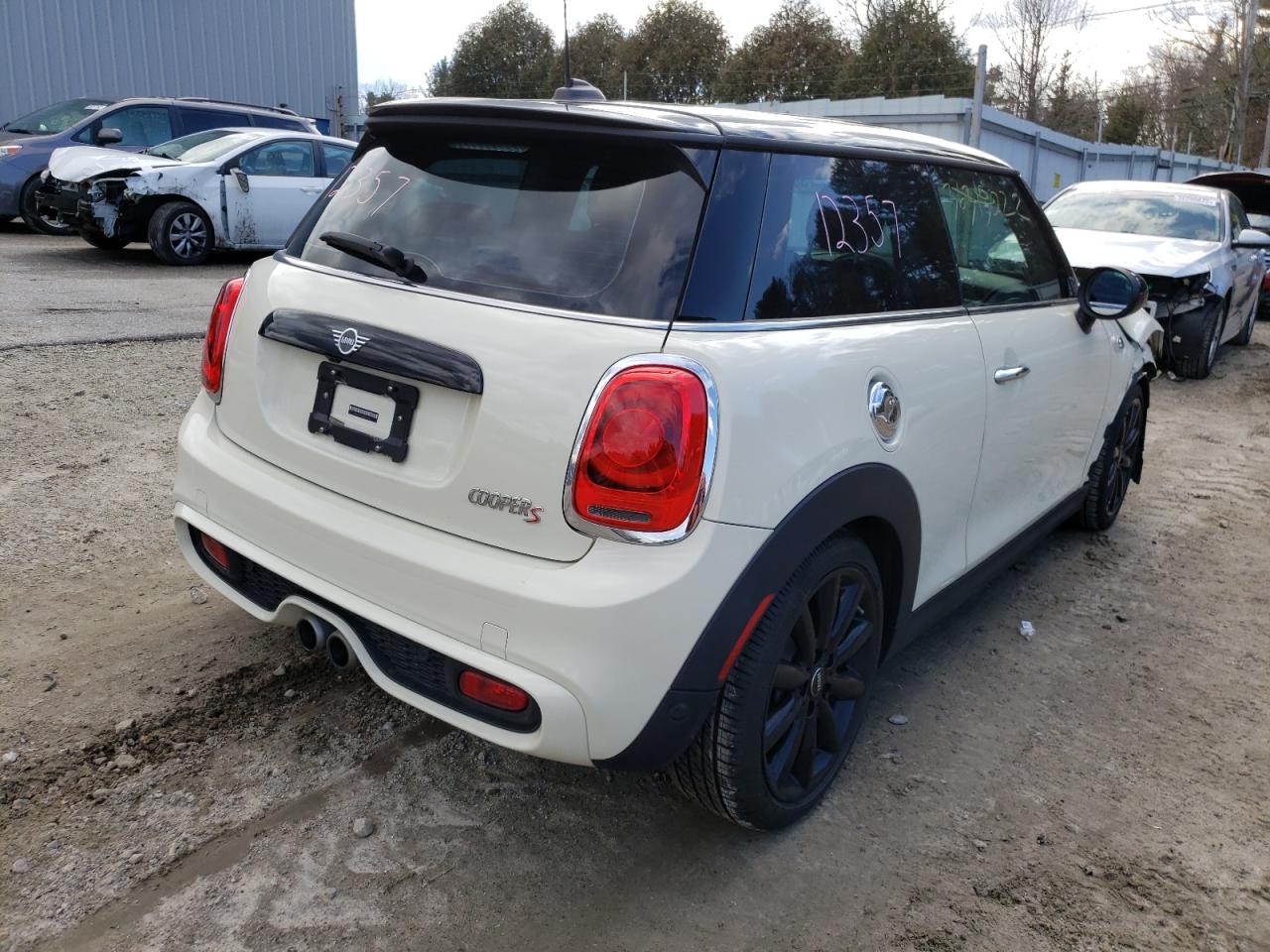 Photo 4 from auction – 2019 MINI COOPER S with VIN WMWXP7C58K2A50663
