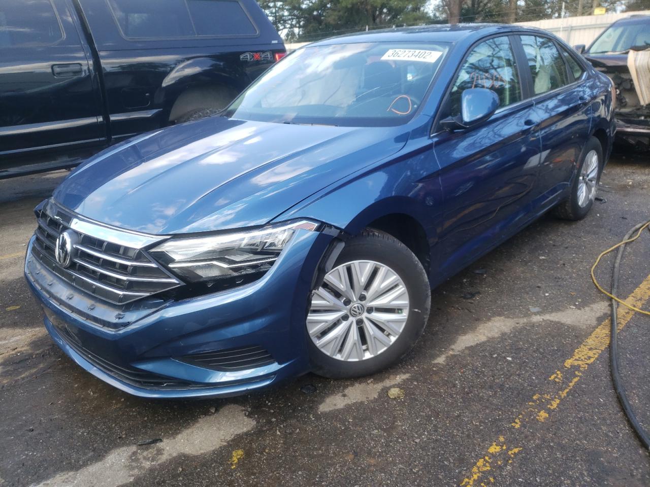 Photo 2 from auction – 2019 VOLKSWAGEN JETTA S with VIN 3VWC57BU2KM085900