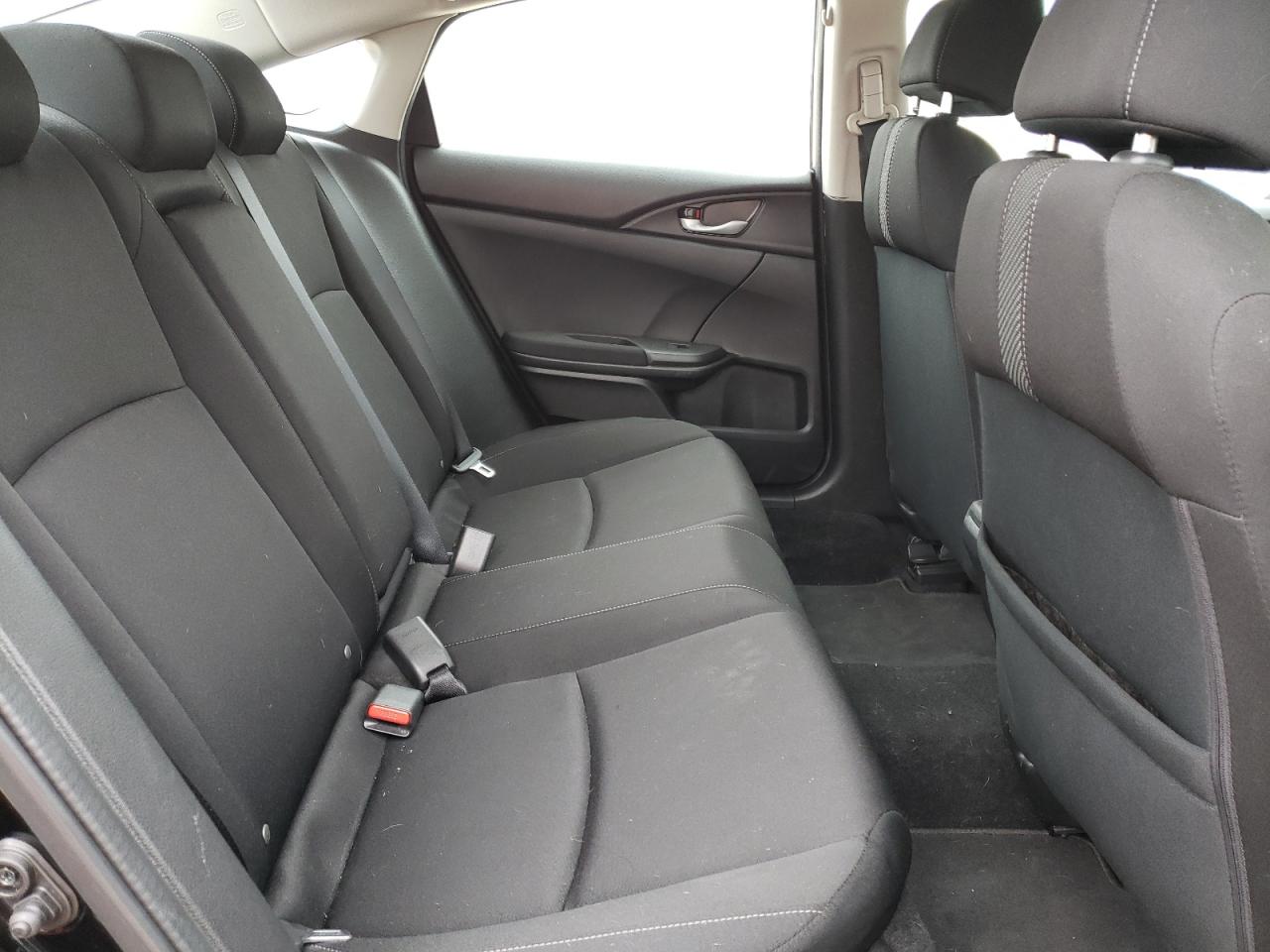 Photo 6 from auction – 2018 HONDA CIVIC EX with VIN 2HGFC2F76JH528500