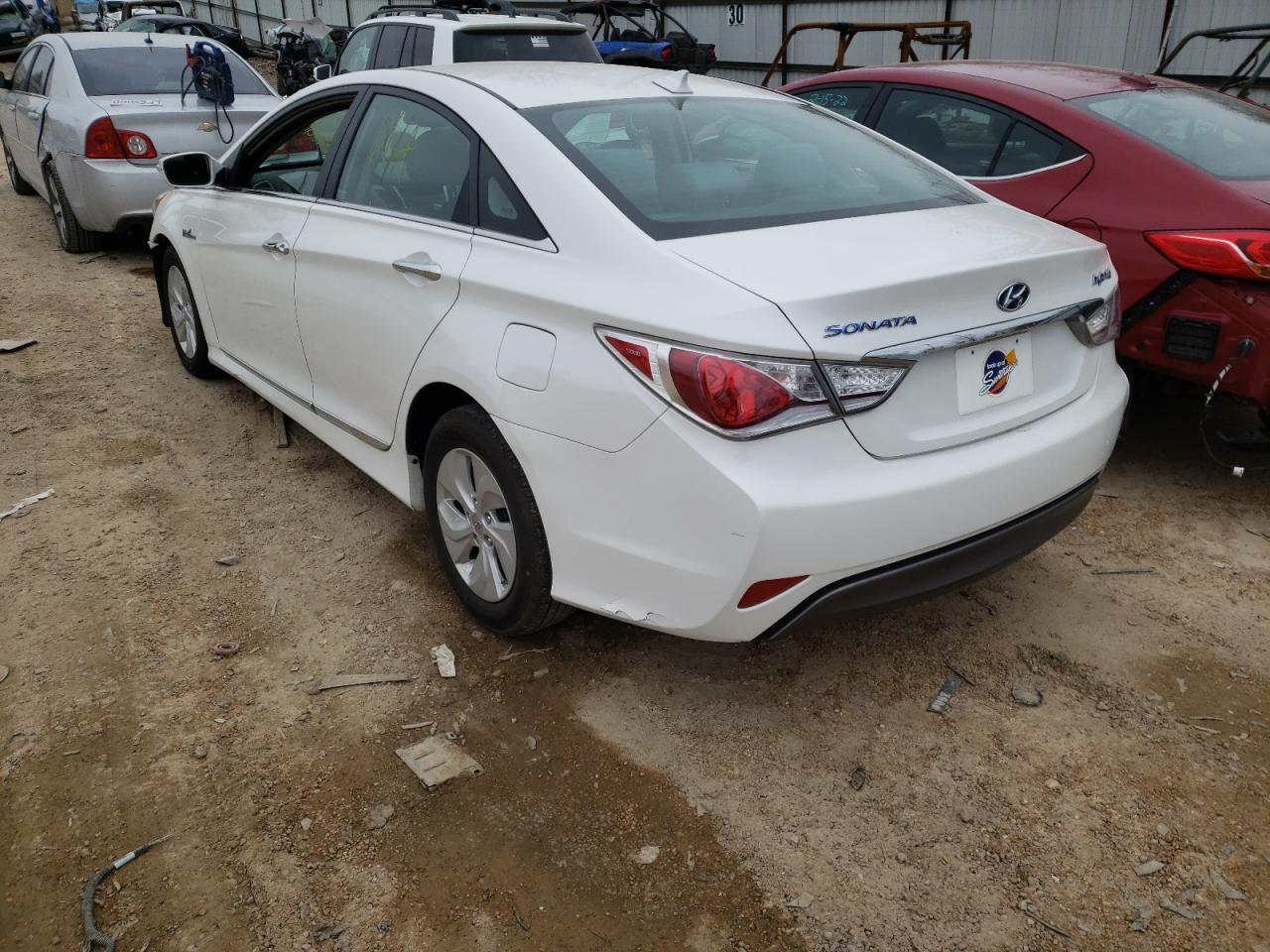 Photo 3 from auction – 2013 HYUNDAI SONATA HYB with VIN KMHEC4A43DA089855