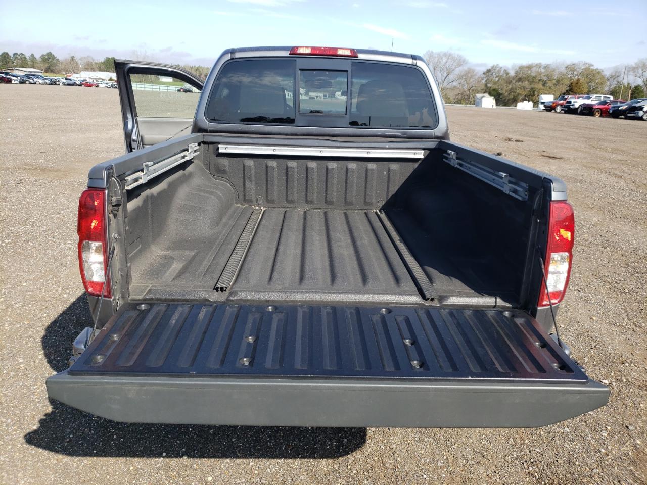 Photo 9 from auction – 2018 NISSAN FRONTIER S with VIN 1N6AD0ERXJN736316