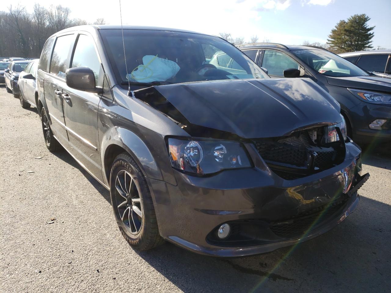 DODGE GRAND CARA 2015 z numerem VIN 2C4RDGCG5FR737495 - Zdjęcie z aukcji