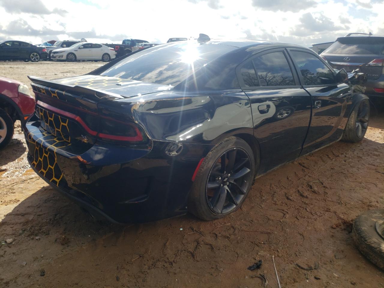 Photo 4 from auction – 2019 DODGE CHARGER SC with VIN 2C3CDXGJ2KH553275