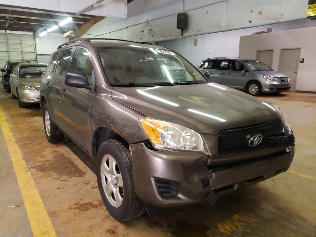 TOYOTA RAV4 2011 с VIN JTMBF4DV3B5039496 - Фото с аукциона